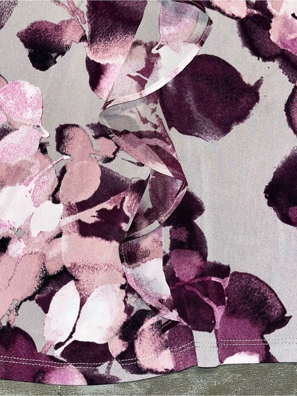 Calvin Klein Grey Pink Floral Ruffle Sleeveless Tank Dressy Blouse NWT Small - Picture 5 of 7